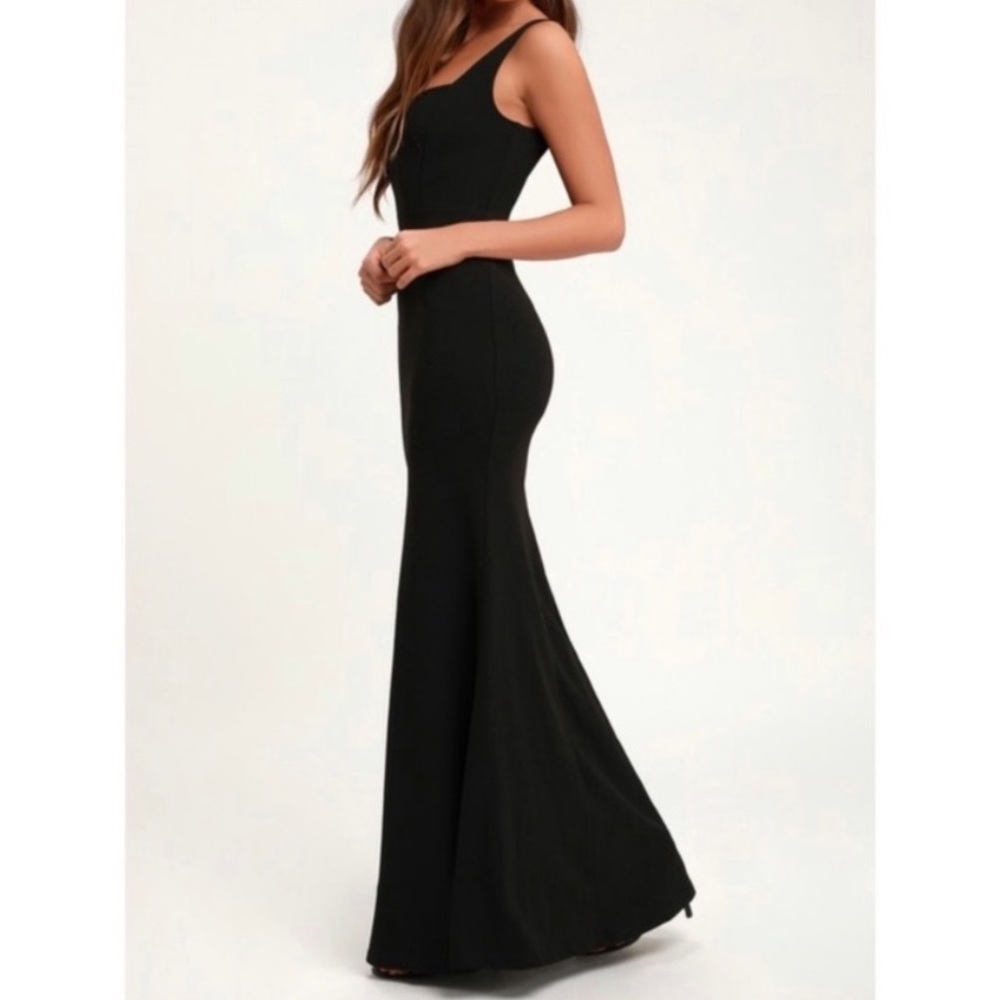 Lulu's Black Sweetest Thing Maxi Dress